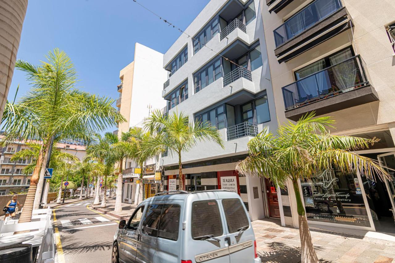 Luxury Holidays Suites, Playa De Los Cristianos 로스크리스티아노스 외부 사진