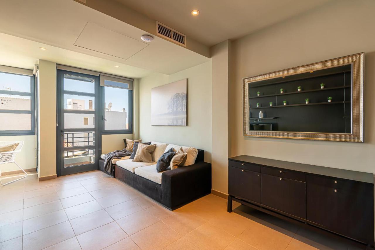 Luxury Holidays Suites, Playa De Los Cristianos 로스크리스티아노스 외부 사진