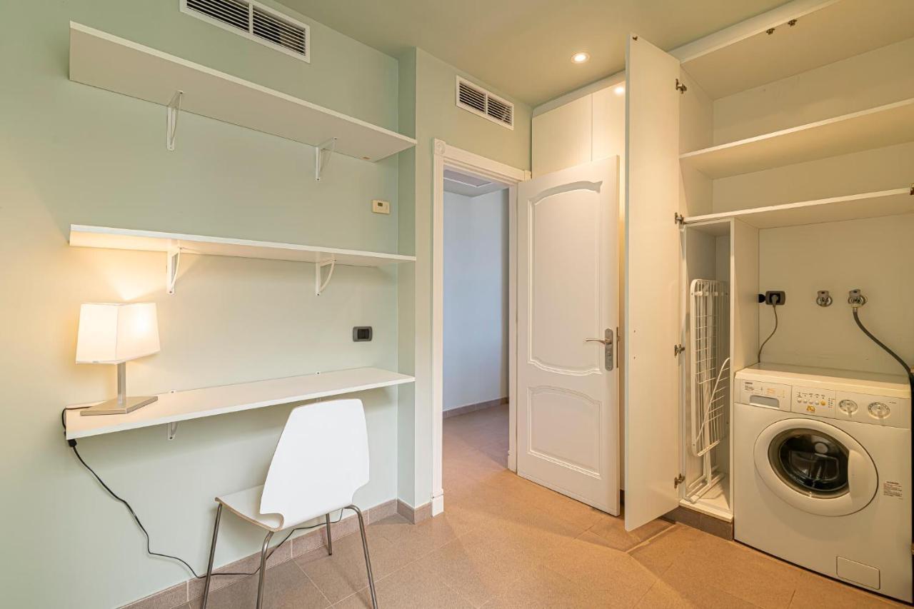 Luxury Holidays Suites, Playa De Los Cristianos 로스크리스티아노스 외부 사진