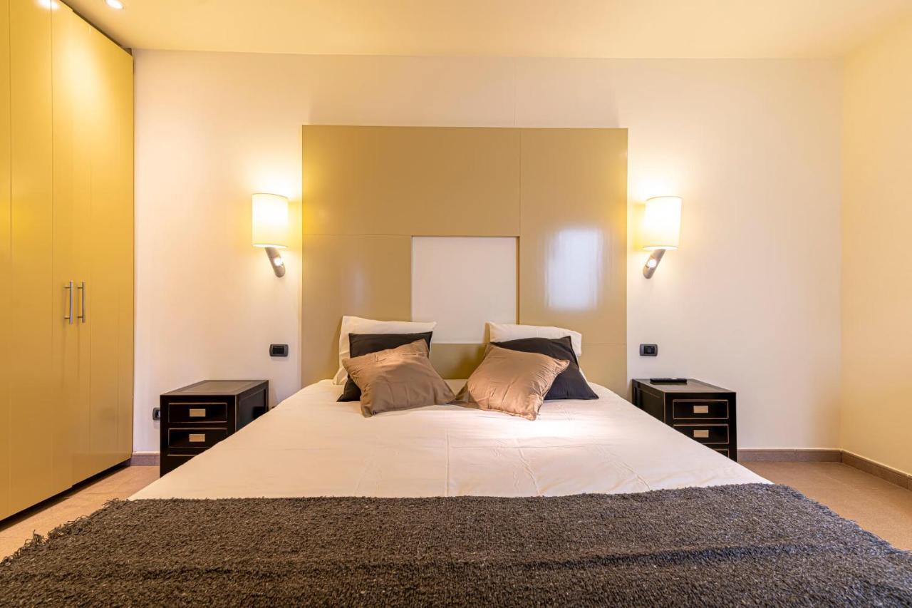 Luxury Holidays Suites, Playa De Los Cristianos 로스크리스티아노스 외부 사진