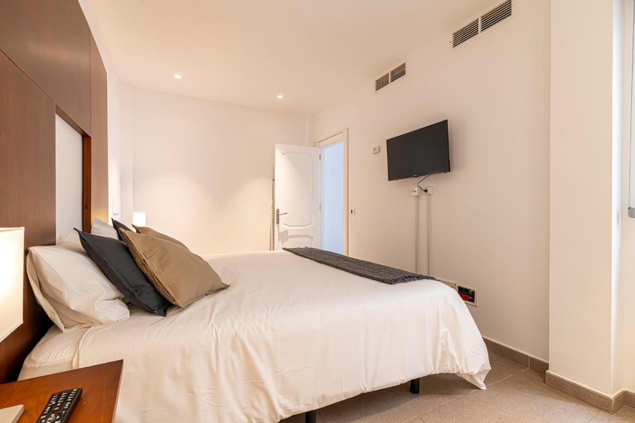 Luxury Holidays Suites, Playa De Los Cristianos 로스크리스티아노스 외부 사진