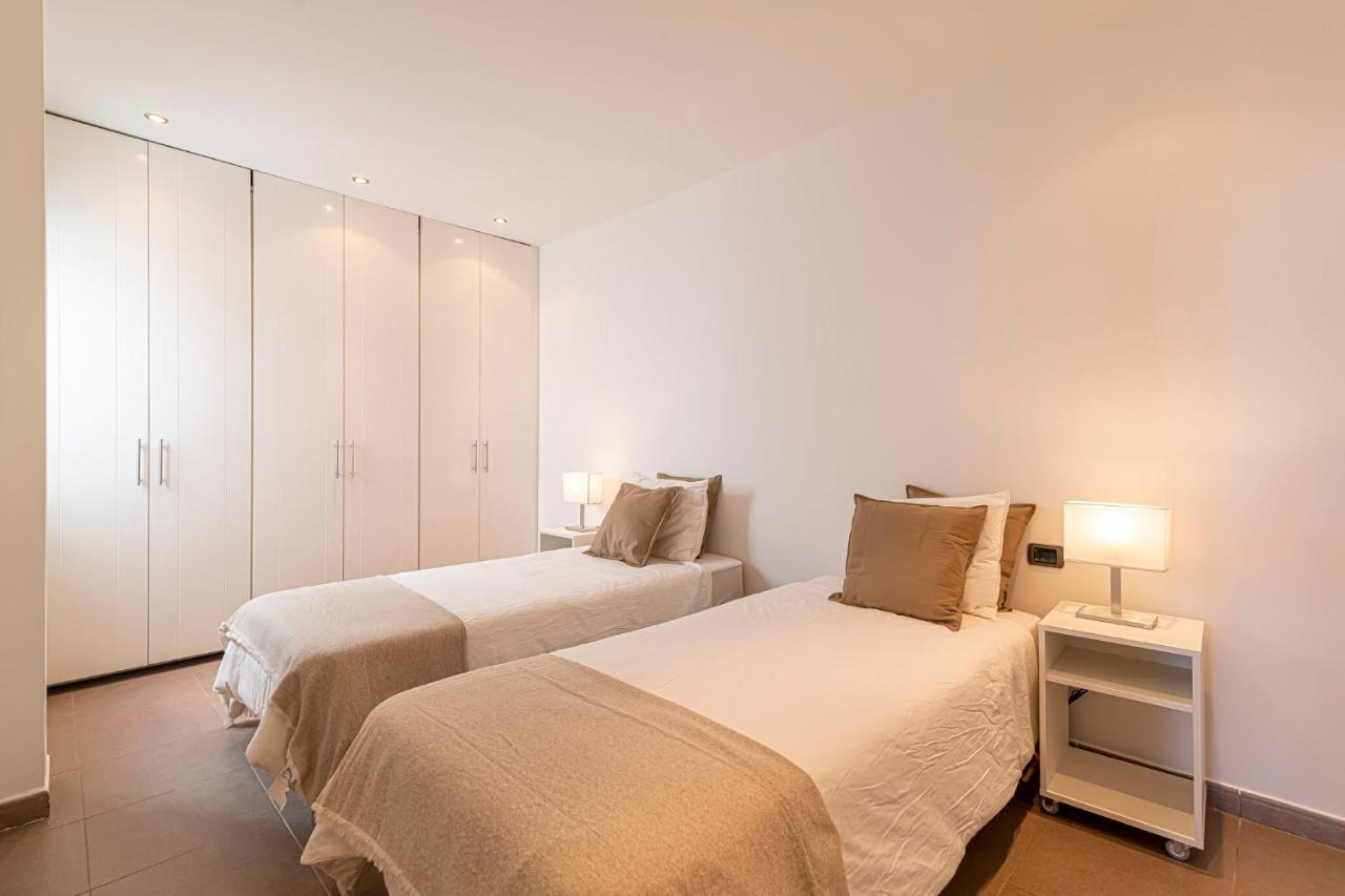 Luxury Holidays Suites, Playa De Los Cristianos 로스크리스티아노스 외부 사진
