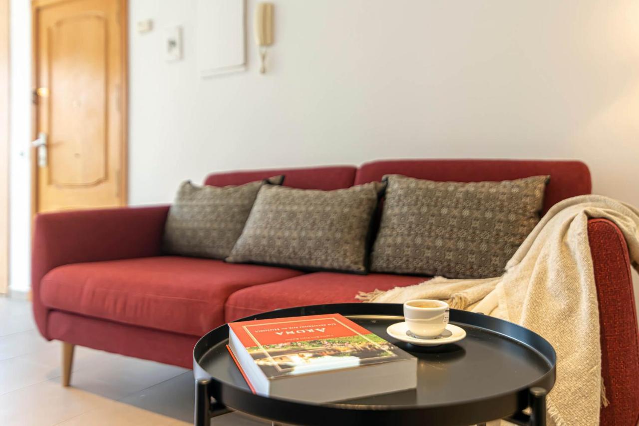 Luxury Holidays Suites, Playa De Los Cristianos 로스크리스티아노스 외부 사진